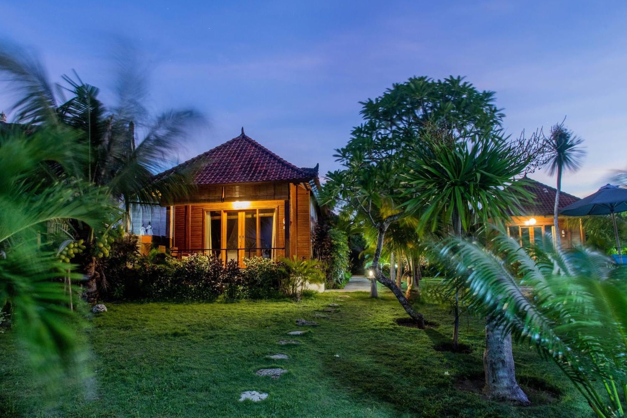 Hotel D'Muncuk Huts Lembongan Exterior foto