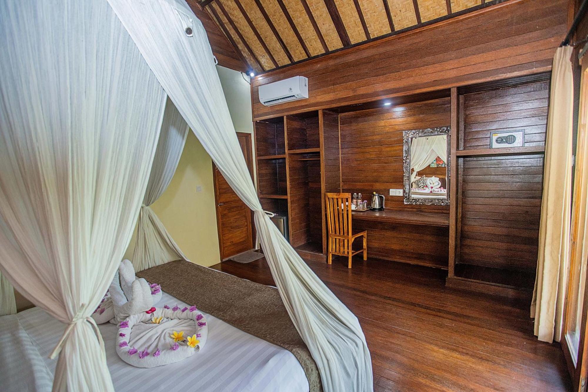 Hotel D'Muncuk Huts Lembongan Exterior foto